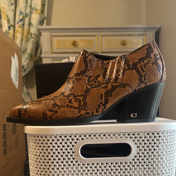 Caramel Brown Snake Print Heeled Boots - Picture 1 of 4